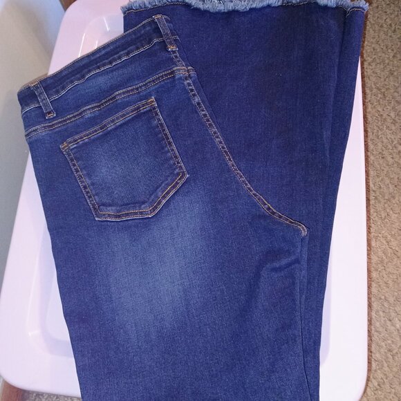 Lucky and Blessed Boutique Extreme Flare Size 18 Long Dark Blue Jeans - Picture 4 of 5